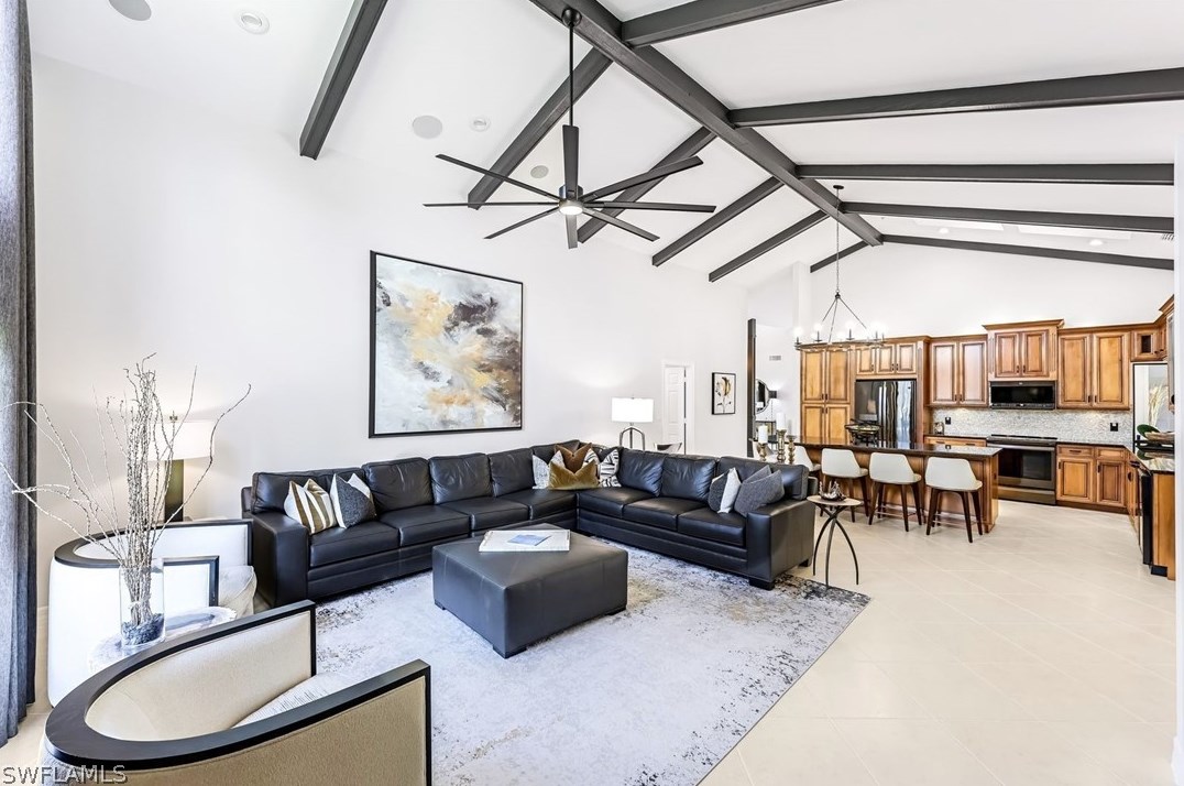 811 Bentwood Dr, Naples FL 34108-8204 exterior