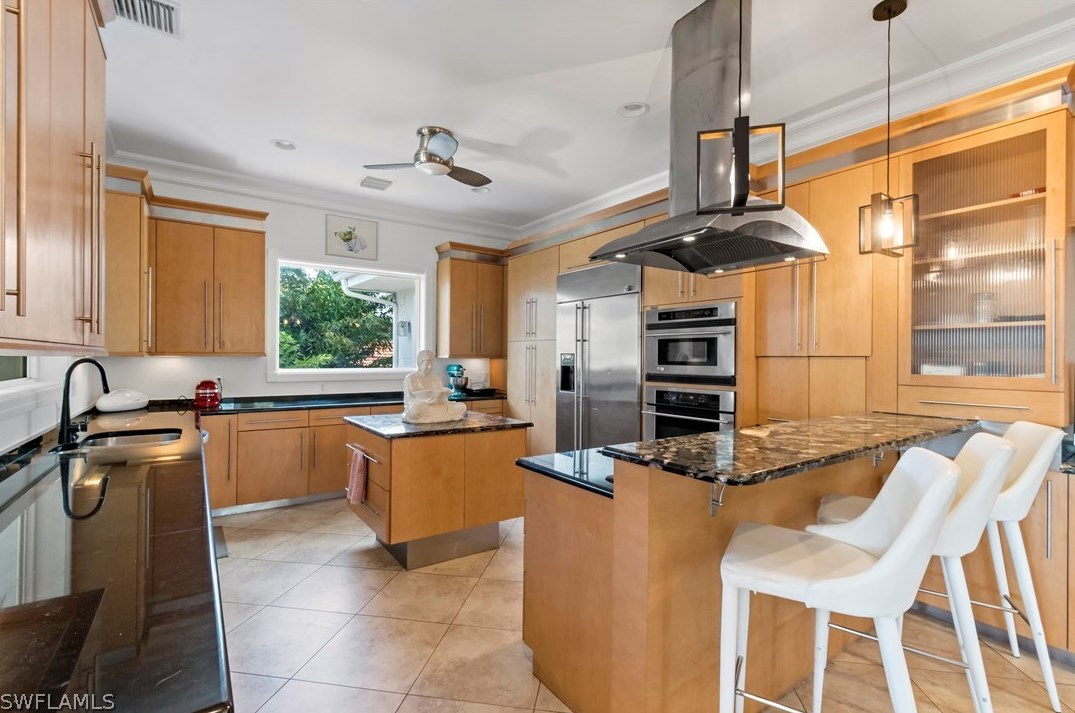 1205 Caloosa Dr, Fort Myers FL 33901-6715 exterior