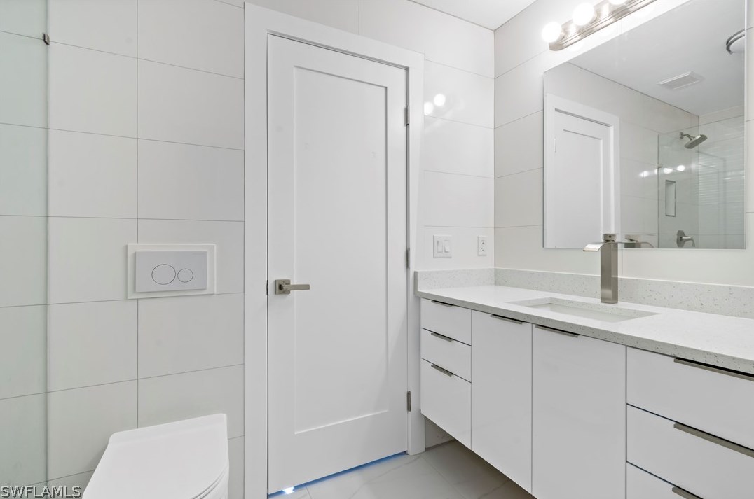 1205 Caloosa Dr, Fort Myers FL 33901-6715 exterior