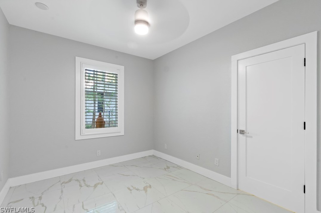 1205 Caloosa Dr, Fort Myers FL 33901-6715 exterior