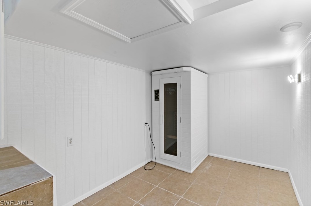 1205 Caloosa Dr, Fort Myers FL 33901-6715 exterior