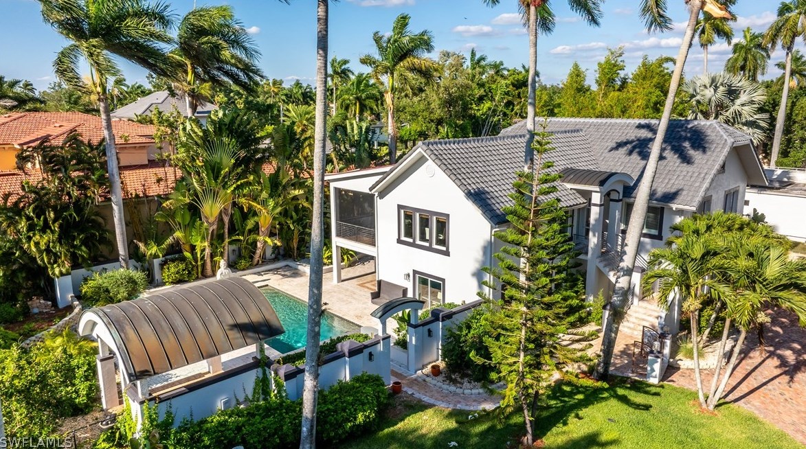 1205 Caloosa Dr, Fort Myers FL 33901-6715 exterior