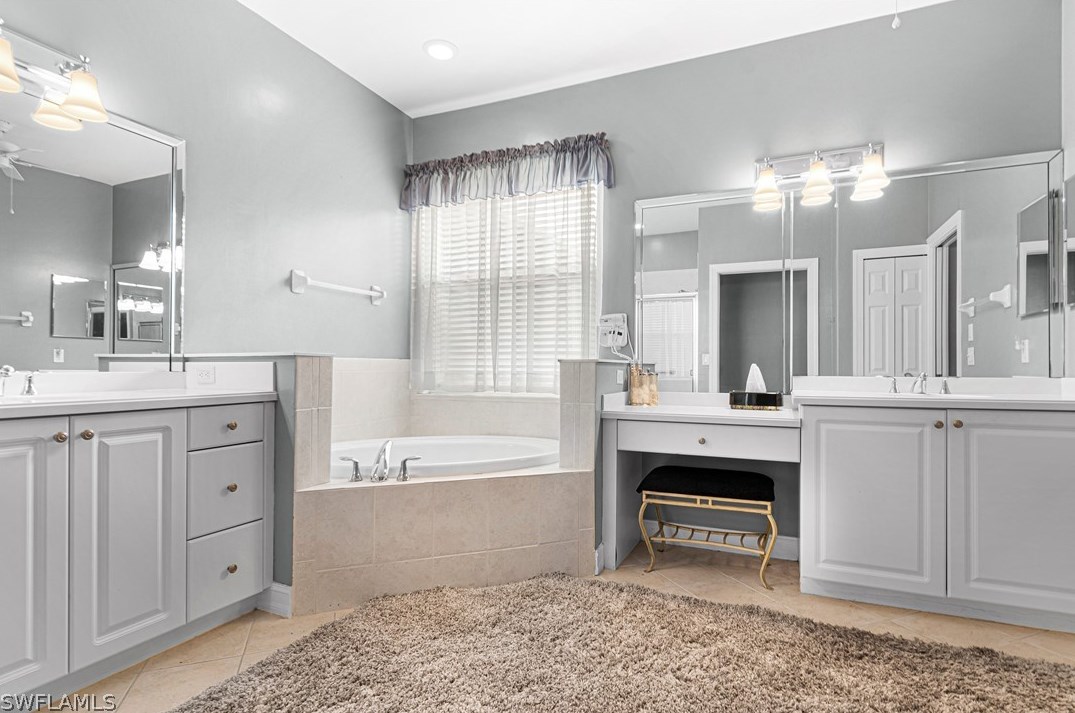 10508 Bella Vis Dr, Fort Myers FL 33913-7005 exterior