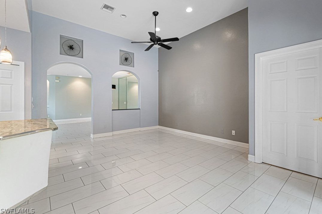 10508 Bella Vis Dr, Fort Myers FL 33913-7005 exterior