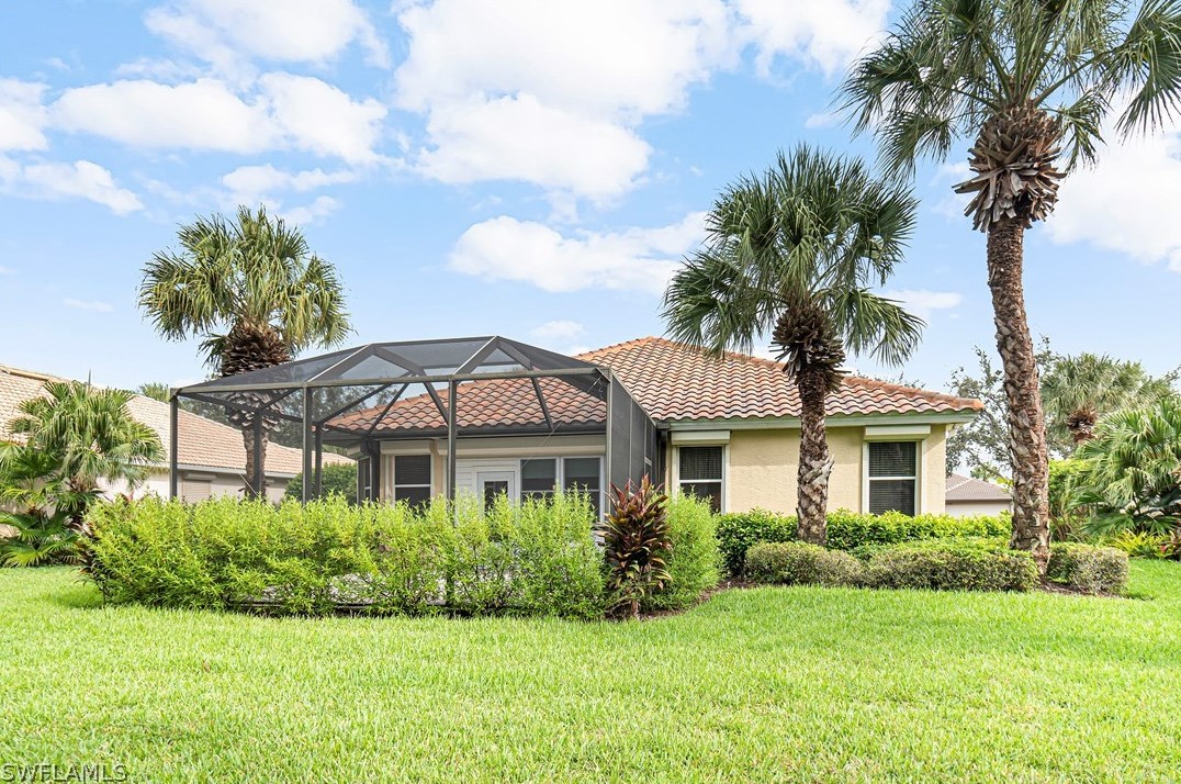 10508 Bella Vis Dr, Fort Myers FL 33913-7005 exterior