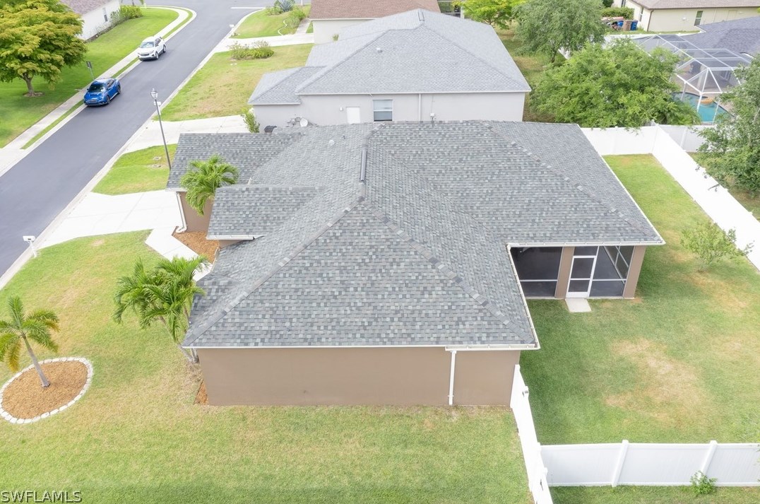 2743 Nature Pointe Loop, Fort Myers FL  33905-2471 exterior