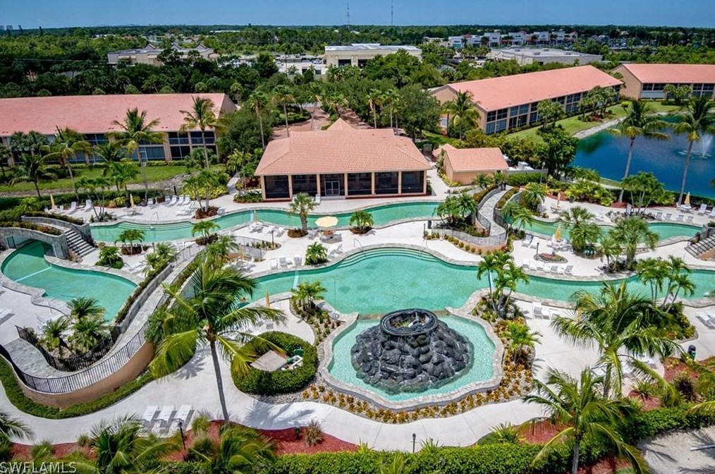6840 Beach Resort Dr, Naples FL  34114-1525 exterior