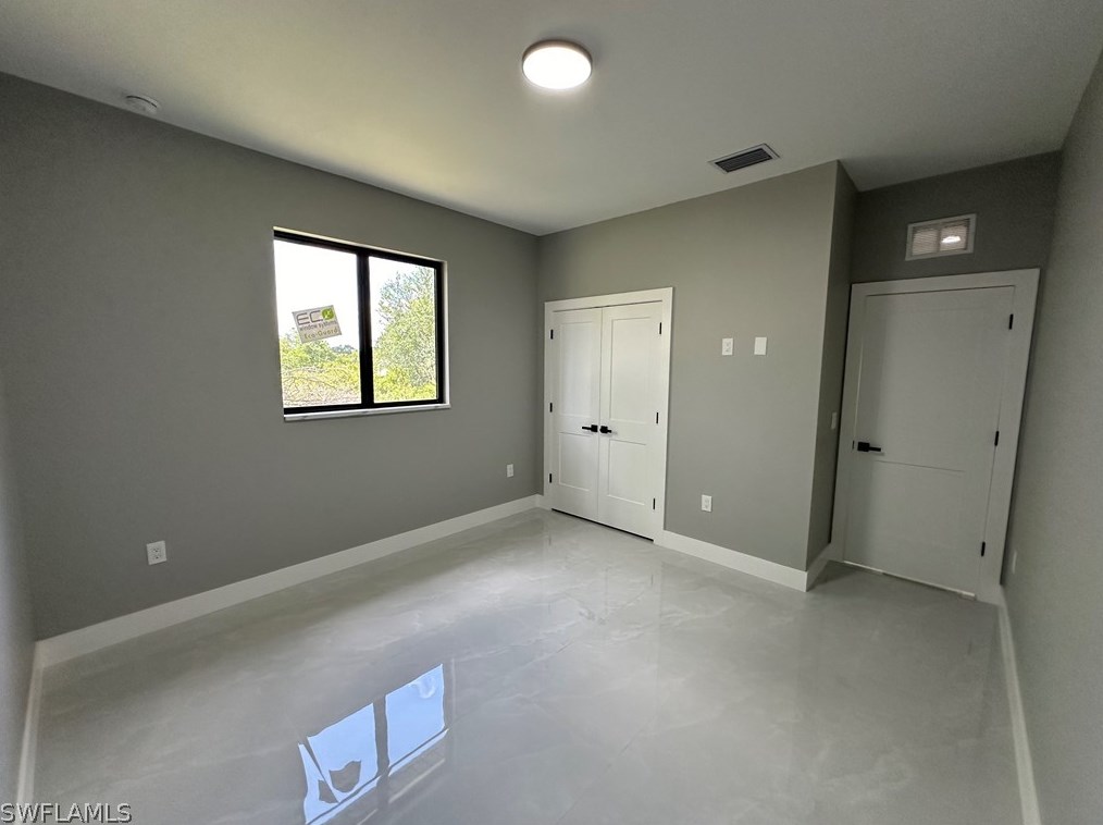 525 Abbott Ave, Lehigh Acres FL 33972 exterior