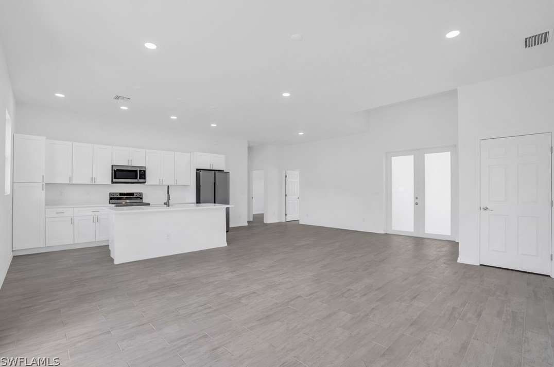 1110 Lee Ave, Lehigh Acres FL 33972-9105 exterior