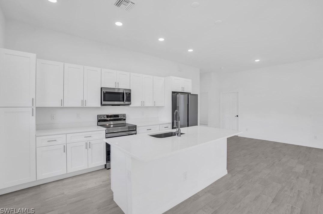 1110 Lee Ave, Lehigh Acres FL 33972-9105 exterior