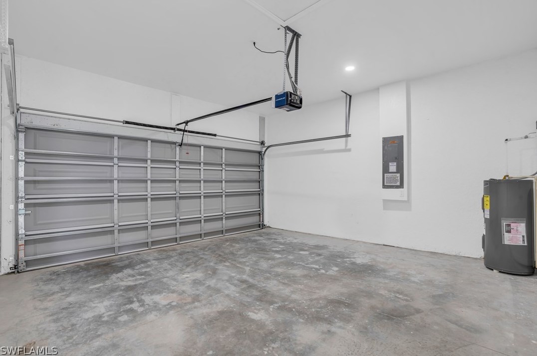 1110 Lee Ave, Lehigh Acres FL 33972-9105 exterior