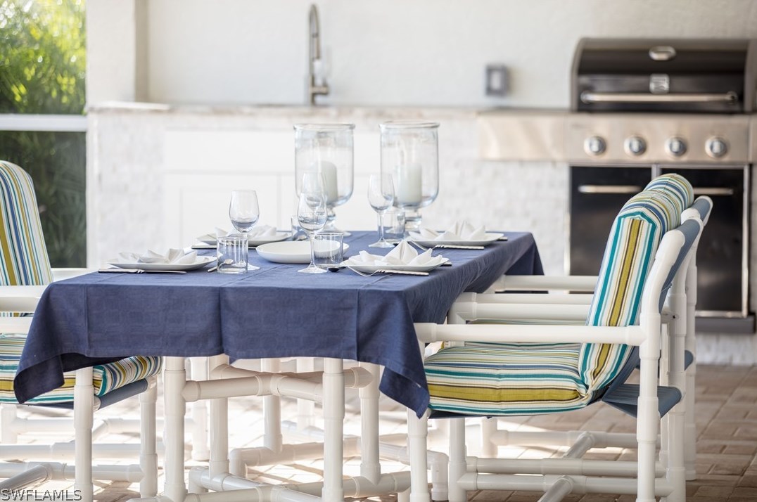 232 31 Ter, Cape Coral FL  33914-4279 exterior