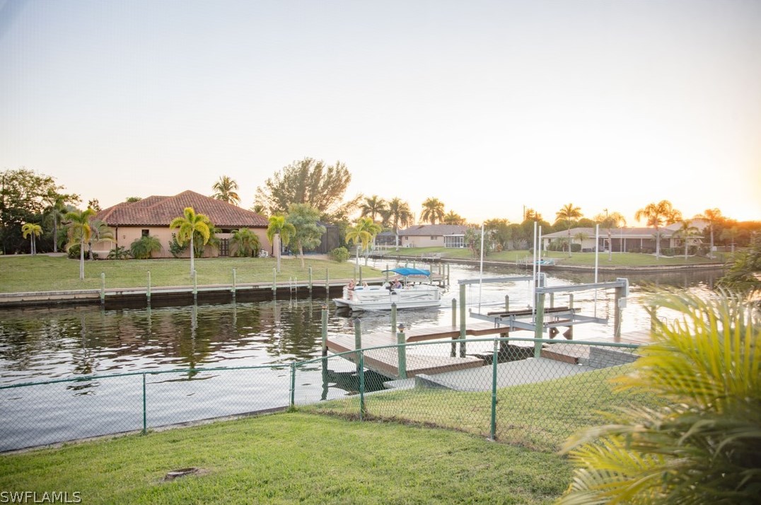 232 31 Ter, Cape Coral FL  33914-4279 exterior