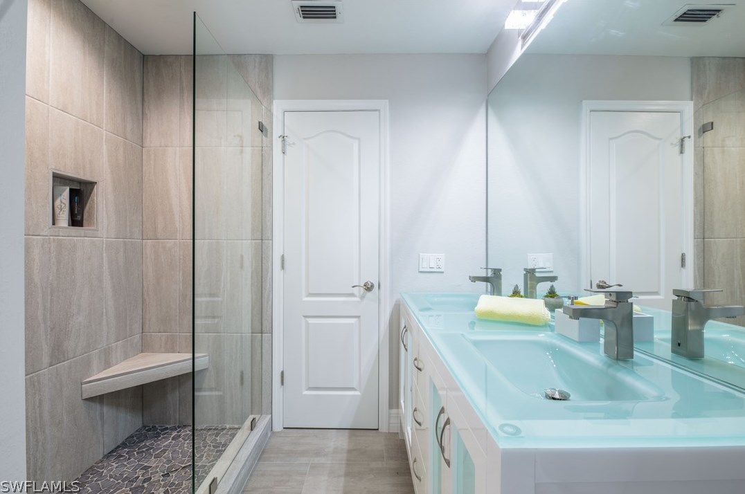 232 31 Ter, Cape Coral FL  33914-4279 exterior