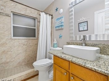 4104 Country Club Blvd, Cape Coral FL  33904-5232 exterior