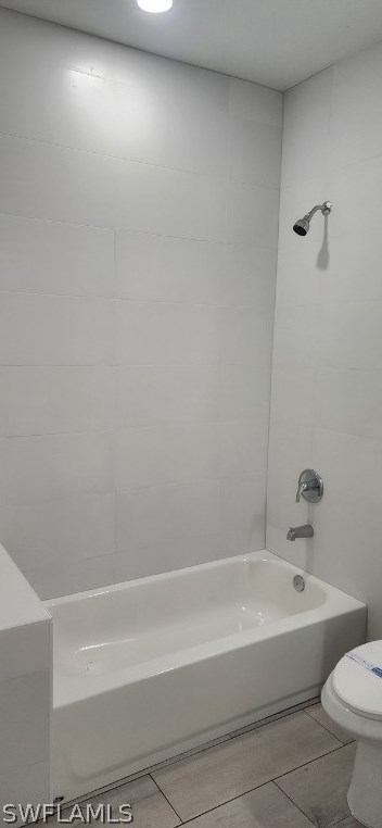 1008 Sunrise Blvd, Lehigh Acres FL 33974-9525 exterior