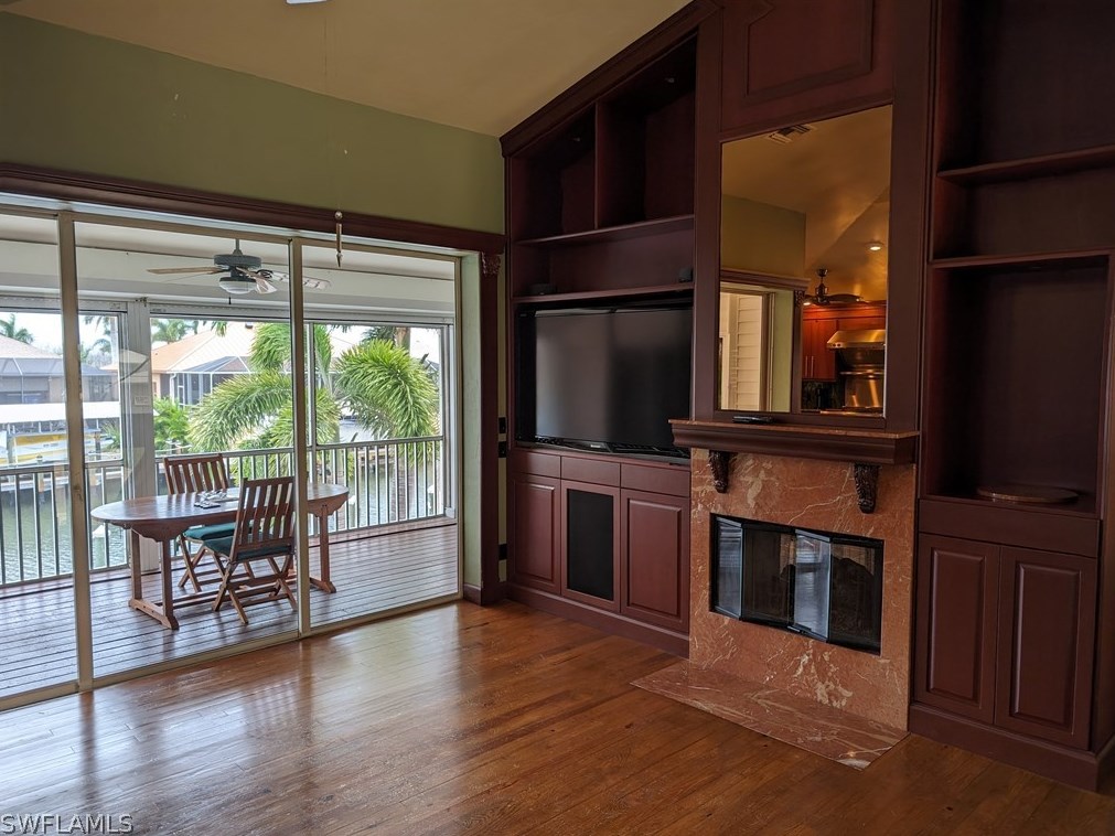 2404 Sapodilla Ln, Saint James City FL  33956-2044 exterior