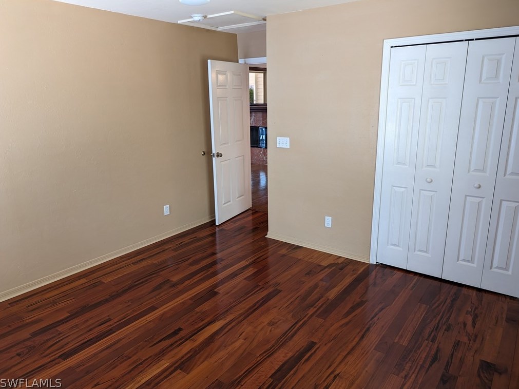 2404 Sapodilla Ln, Saint James City FL  33956-2044 exterior