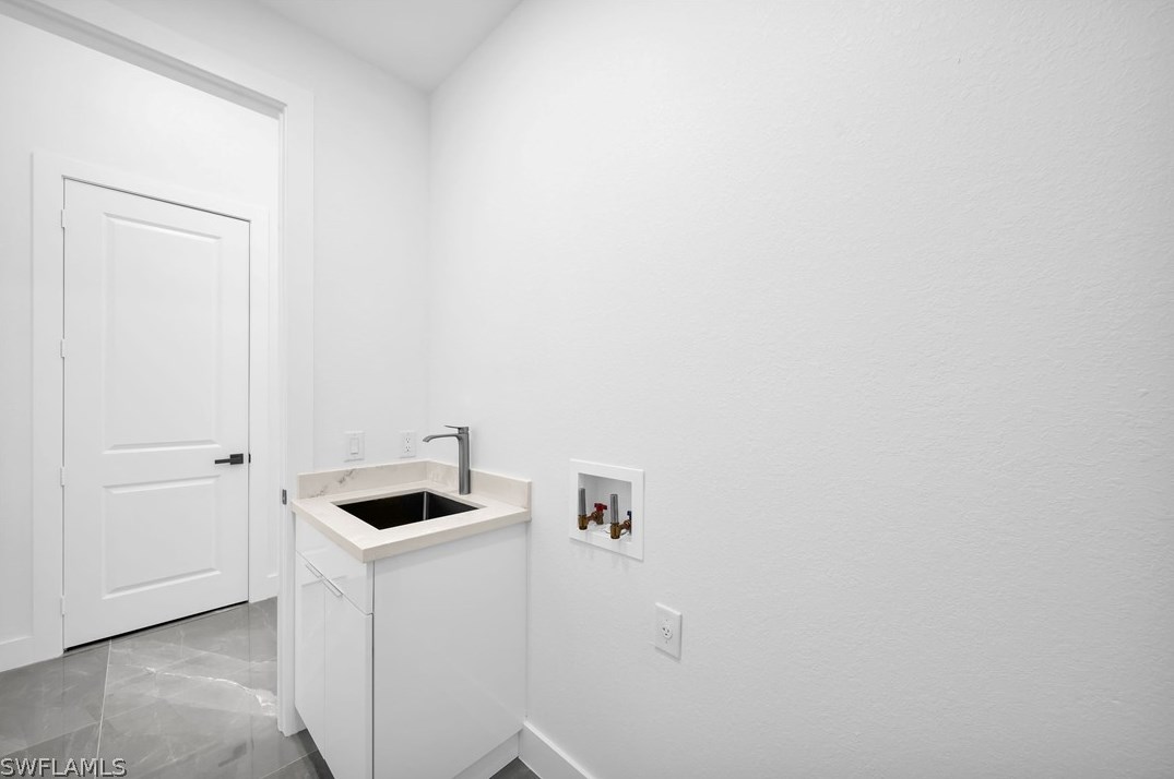 817 Calvin Ave, Lehigh Acres FL  33972-7213 exterior