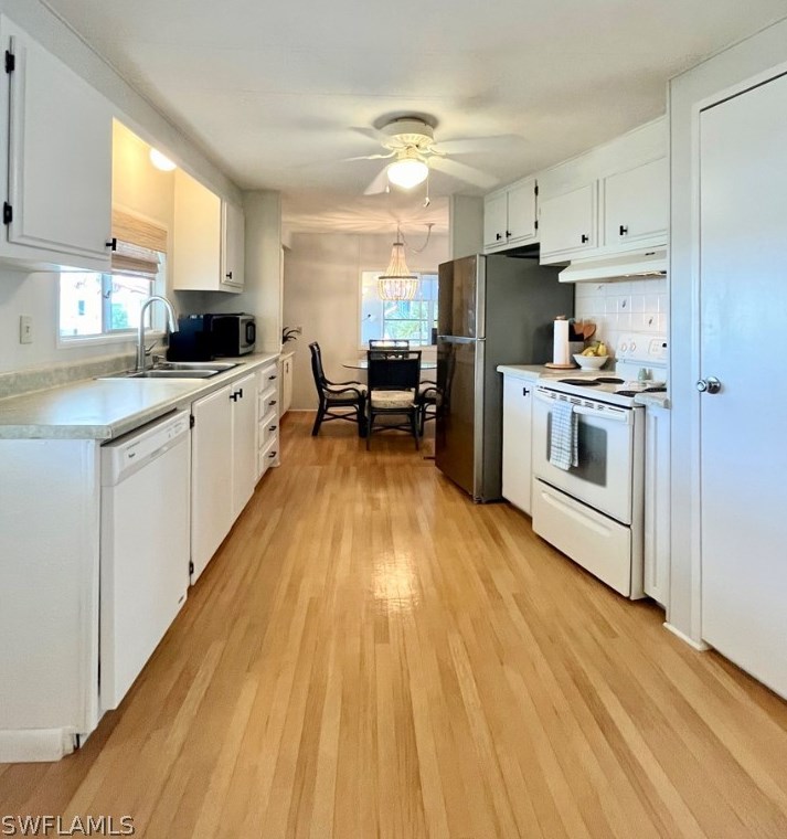 726 Knotty Pne Cir, Fort Myers FL 33917-7407 exterior