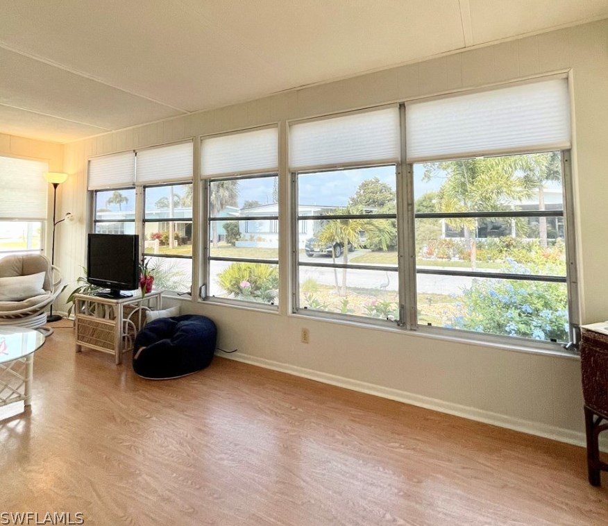 726 Knotty Pne Cir, Fort Myers FL 33917-7407 exterior