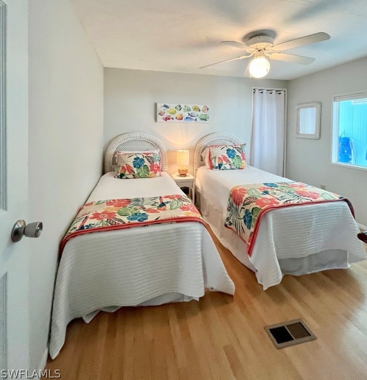 726 Knotty Pne Cir, Fort Myers FL 33917-7407 exterior