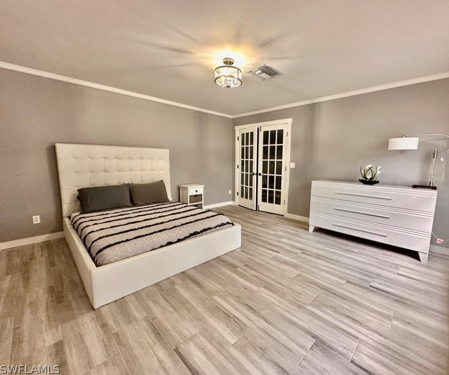 754 105 Ave, Naples FL 34108-1842 exterior