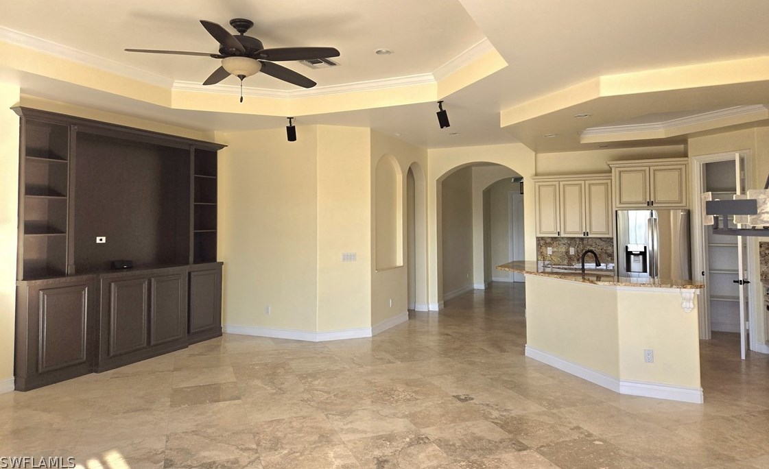 1430 Serrano Cir, Naples FL 34105-4952 exterior