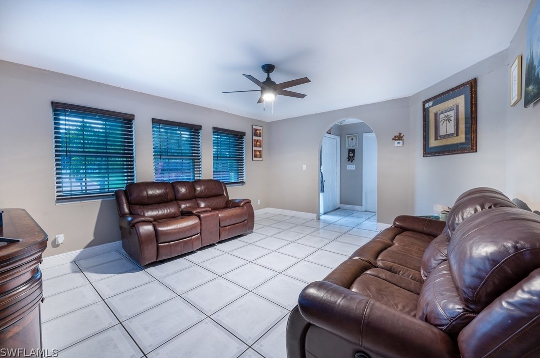 507 Robert Ave, Lehigh Acres FL 33936-4344 exterior