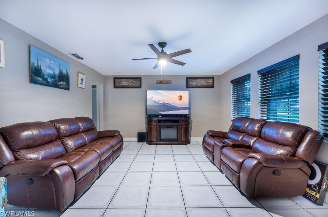 507 Robert Ave, Lehigh Acres FL 33936-4344 exterior