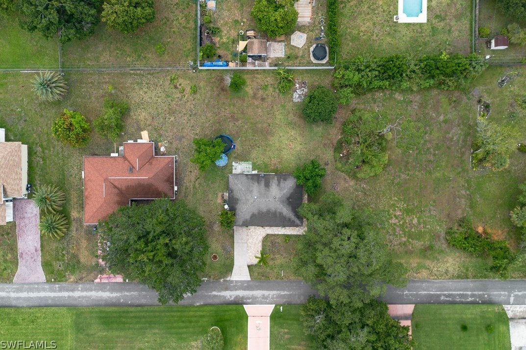 507 Robert Ave, Lehigh Acres FL 33936-4344 exterior