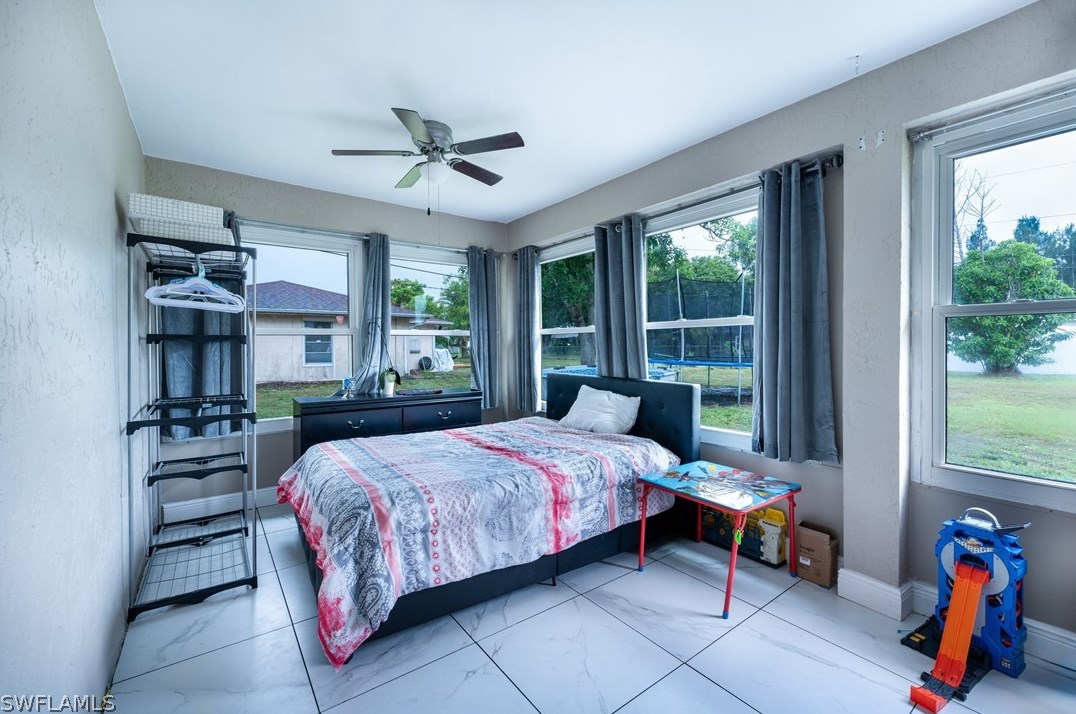 507 Robert Ave, Lehigh Acres FL 33936-4344 exterior