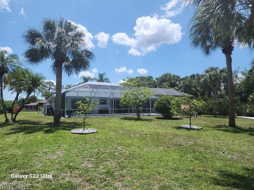 401 Jefferson Ave, Lehigh Acres FL  33936-4347 exterior