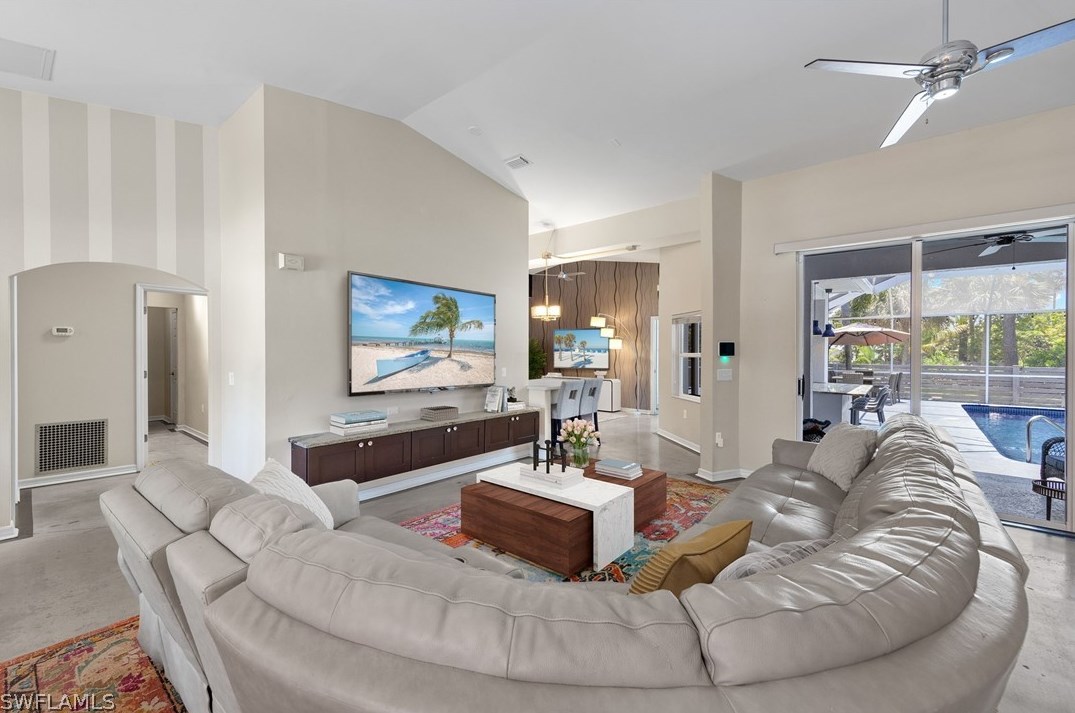 106 Roosevelt Ave, Lehigh Acres FL exterior