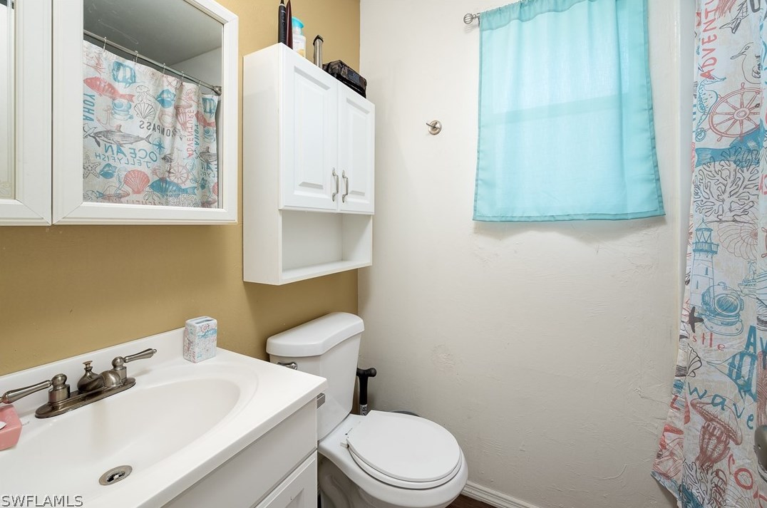 3914 13 St, Lehigh Acres FL 33976-2825 exterior