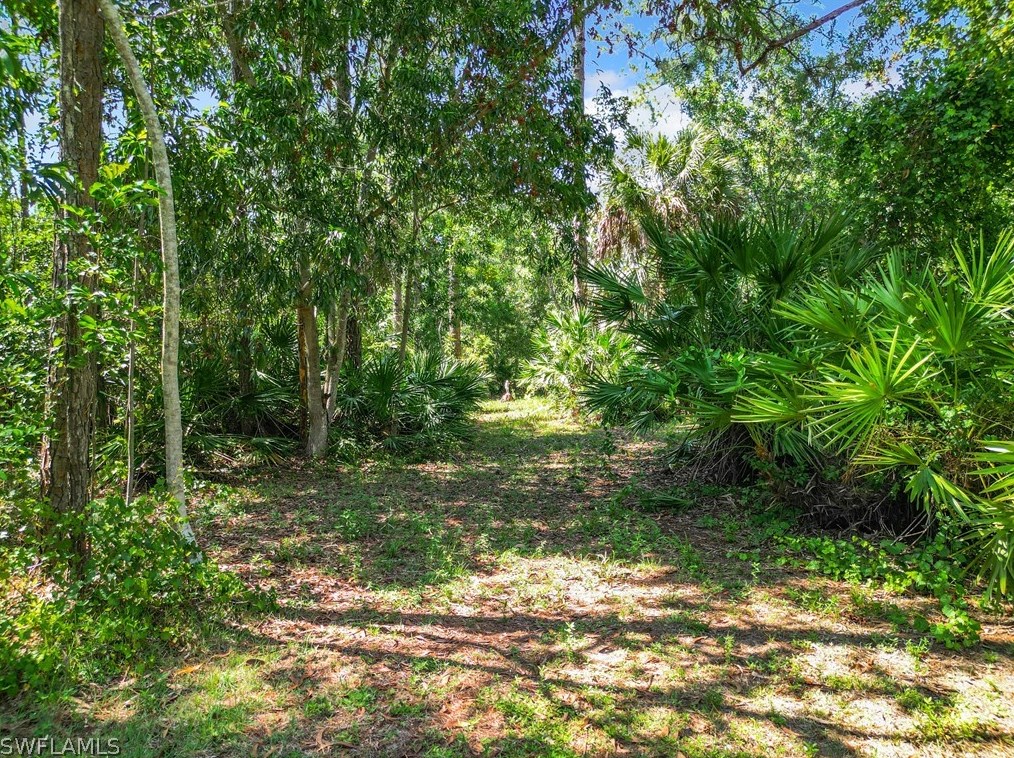 3661 5th Ave, Naples FL  34117-4109 exterior