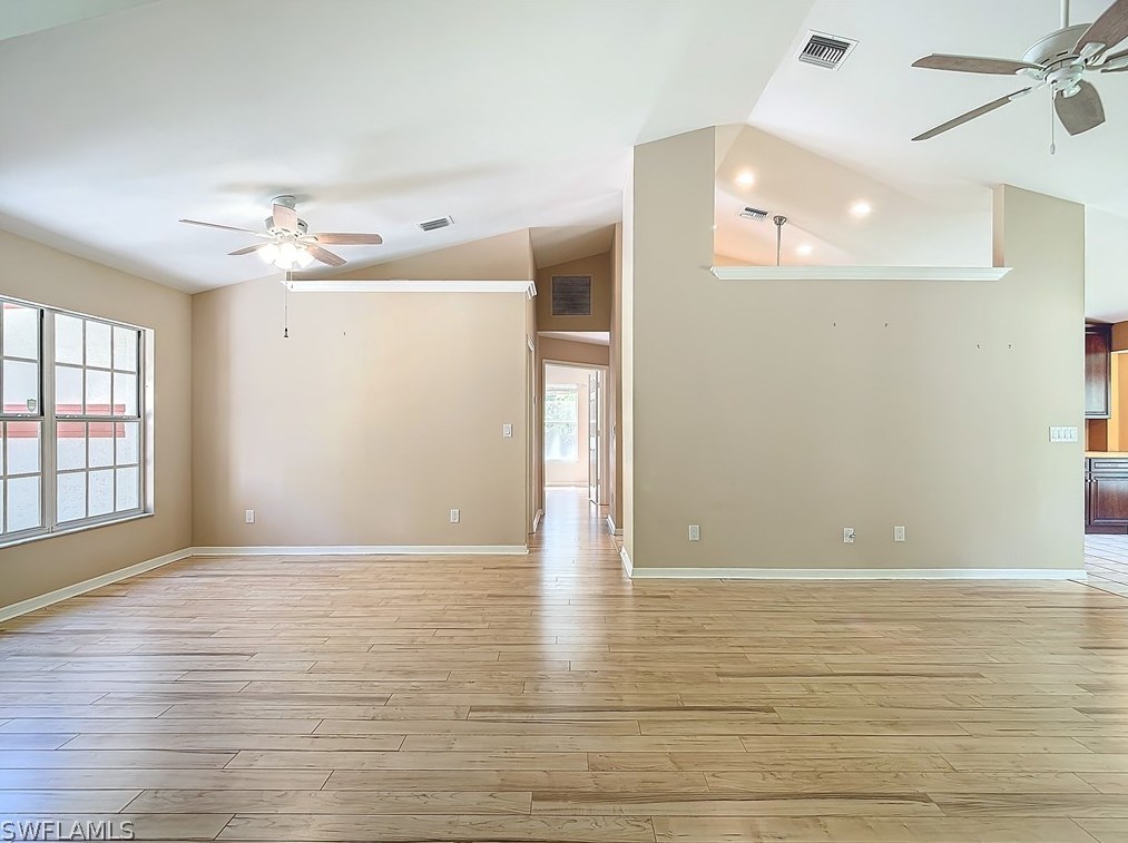 3661 5th Ave, Naples FL  34117-4109 exterior