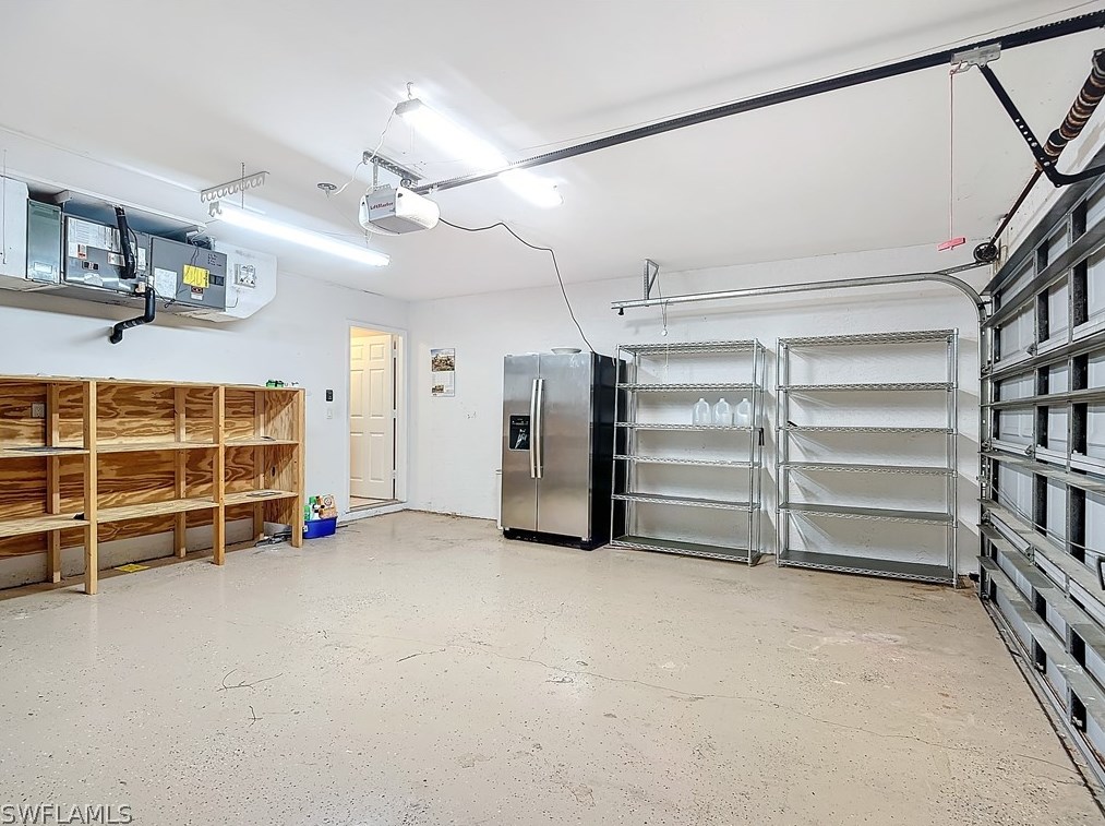 3661 5th Ave, Naples FL  34117-4109 exterior