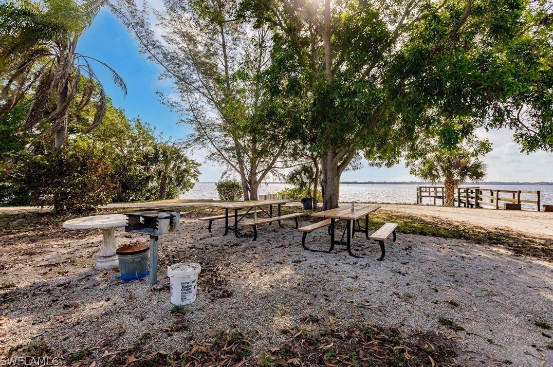 14513 Nathan Hale Ln, Fort Myers FL  33917-9041 exterior