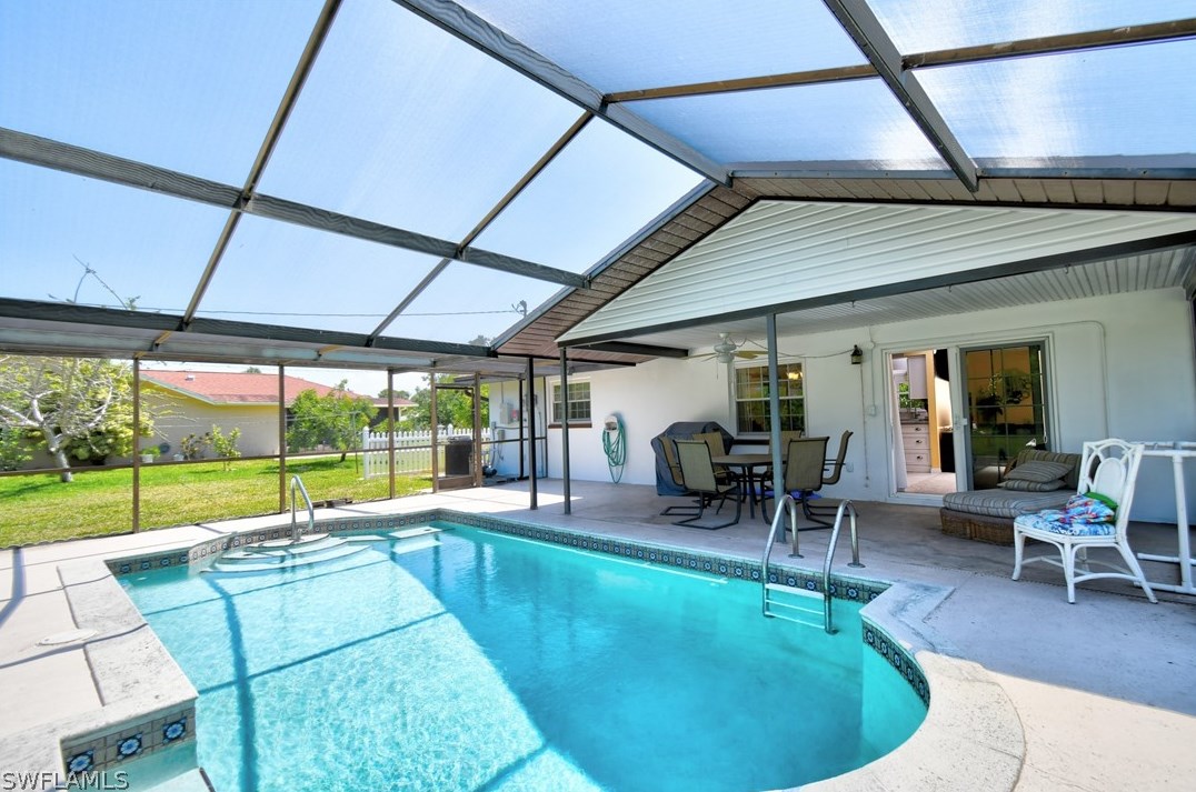 421 Robert Ave, Lehigh Acres FL exterior