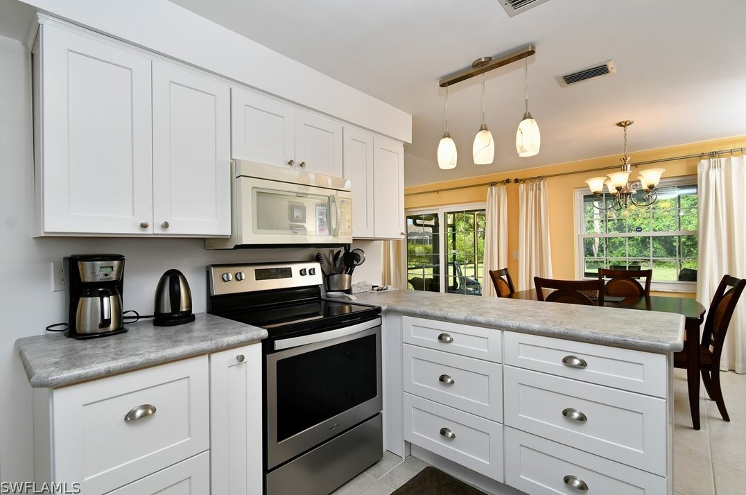 421 Robert Ave, Lehigh Acres FL exterior