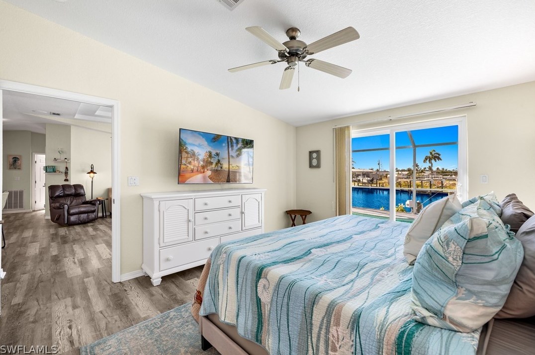 2950 Sloop Ln, Saint James City FL  33956-2388 exterior