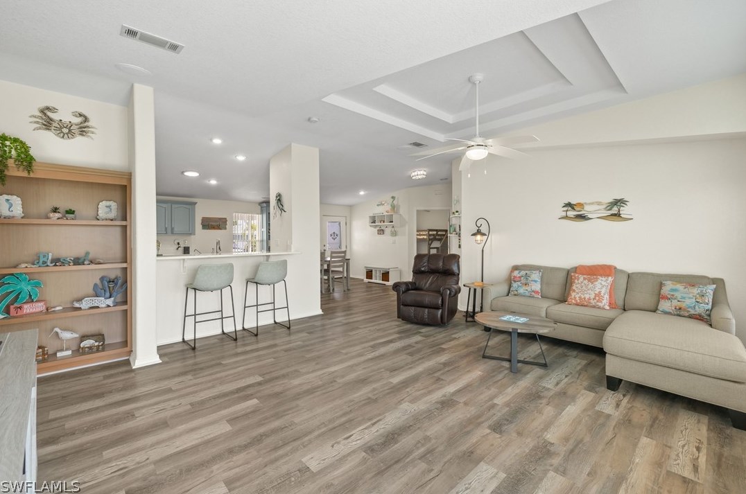 2950 Sloop Ln, Saint James City FL  33956-2388 exterior