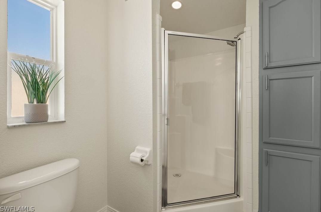 2950 Sloop Ln, Saint James City FL  33956-2388 exterior