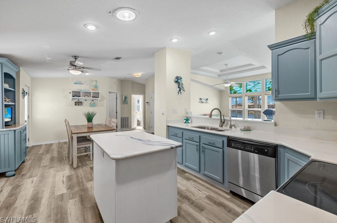 2950 Sloop Ln, Saint James City FL  33956-2388 exterior