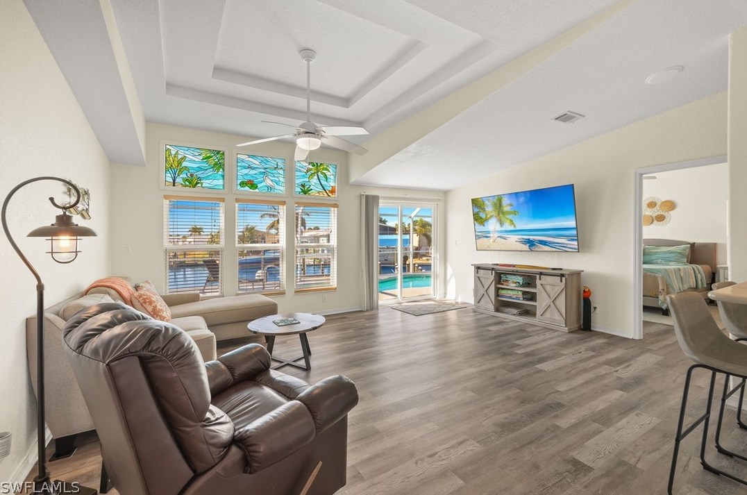 2950 Sloop Ln, Saint James City FL  33956-2388 exterior