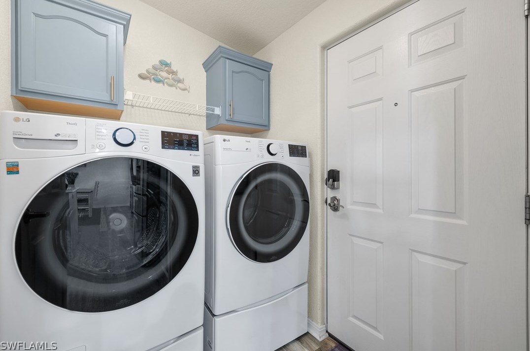 2950 Sloop Ln, Saint James City FL  33956-2388 exterior