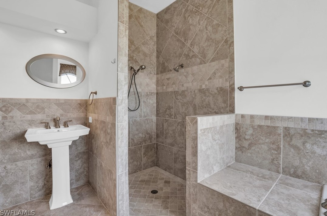 8721 Belle Meade Dr, Fort Myers FL  33908-6007 exterior