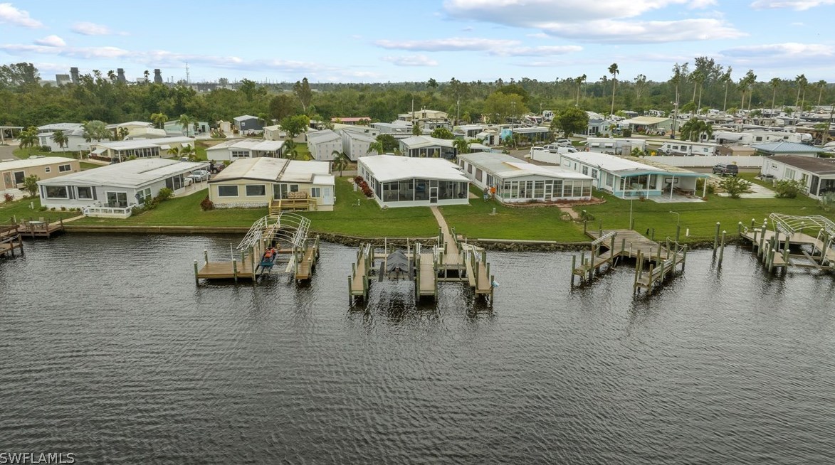 339 Shoreland Dr, Fort Myers FL  33905-3147 exterior