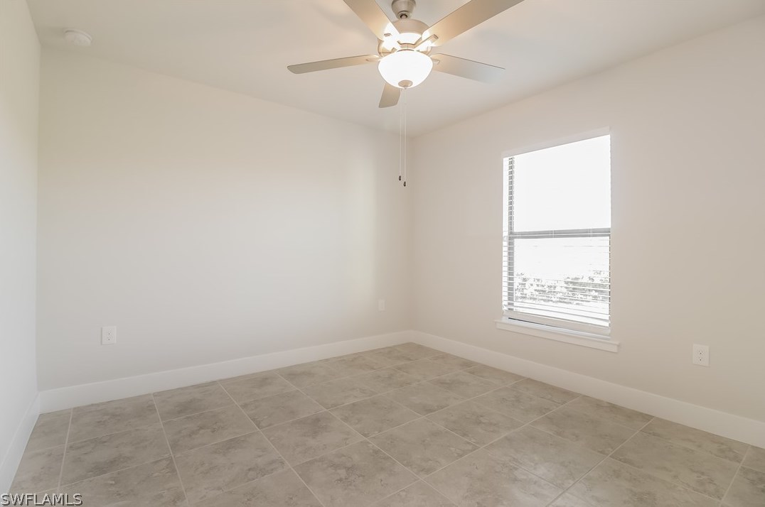 2704 31 St, Lehigh Acres FL  33971-5748 exterior